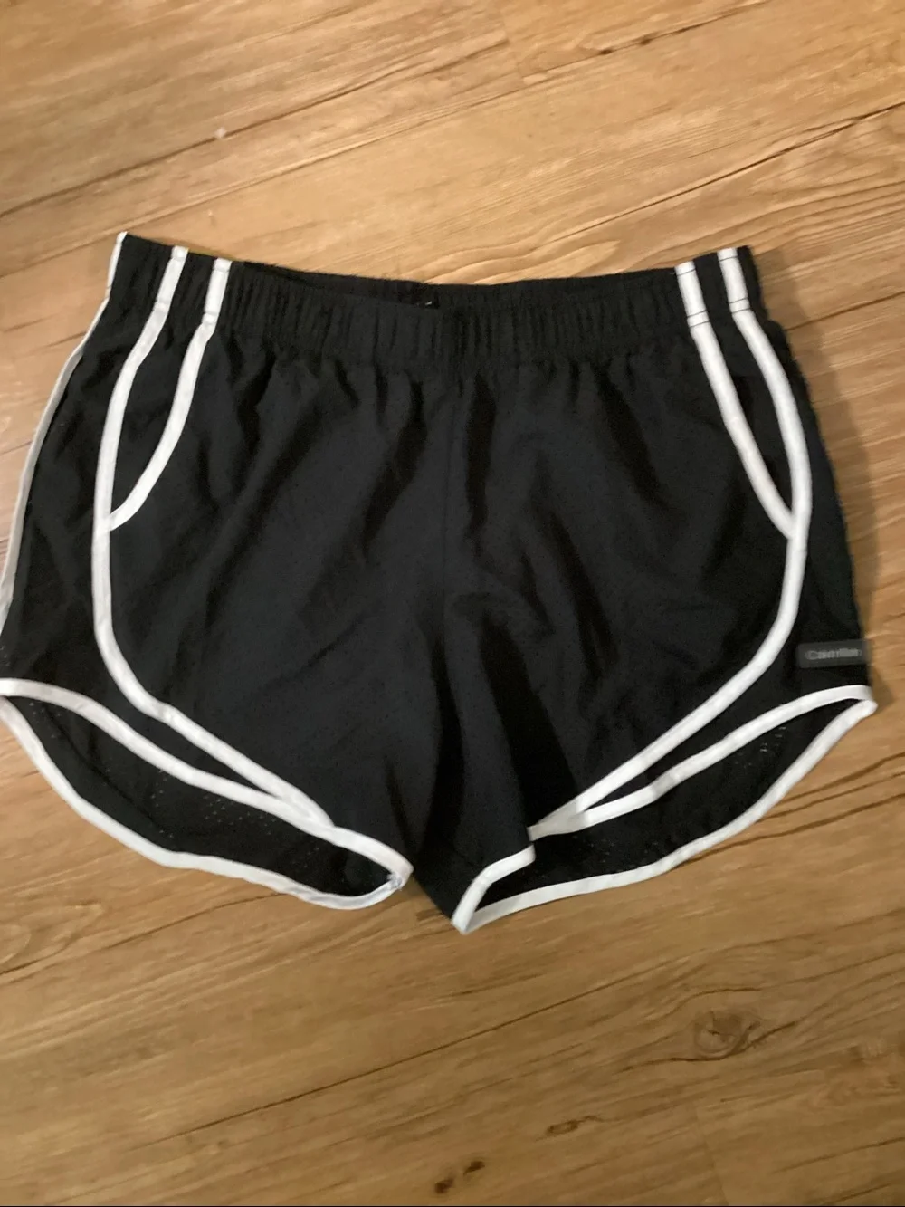 Calvin Klein - women’s active performance shorts - black and white - sz M - new